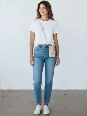 Roots genuine leather phone/id pouch